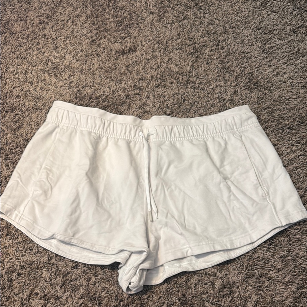 Women's Lululemon White Shorts